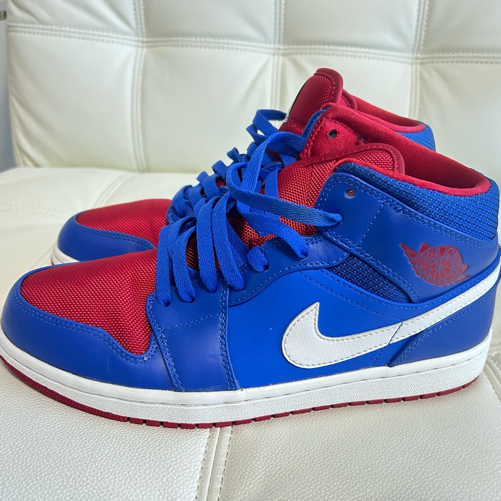 Nike Red and Blue Athletic Shoes Mid-Top Design